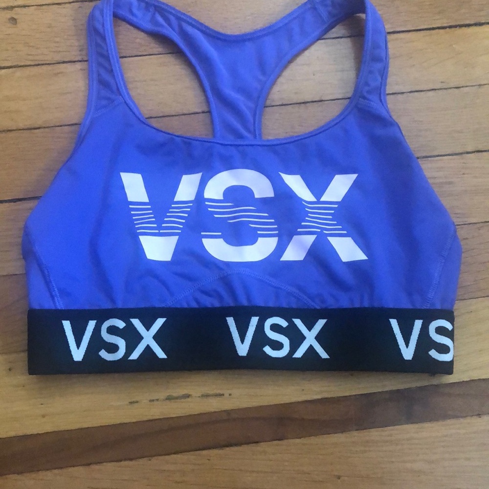 Victoria’s Secret Sport Bra Lightly Lined in Medium